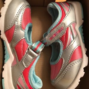 NWOT - Tsukihoshi Child Shoes-Cute & Comfortable!